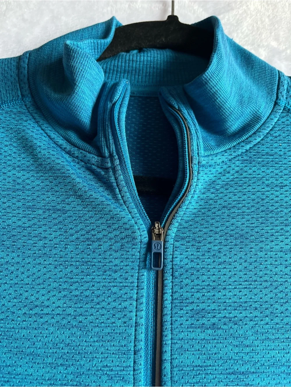 lululemon athletica Men's Teal Blue Quarter-Zip Long Sleeve Pullover